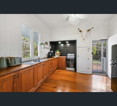 144 Hill Street, Newtown, Qld 4350 - Photo 1