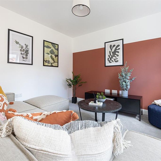 3 bedroom semi-detached house to rent - Photo 1