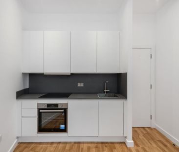 1 bedroom ground floor flat to rent - Photo 2