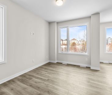 For Lease - 316 Les Emmerson Drive, Barrhaven, Ontario - Photo 6