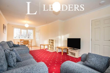 4 bedroom terraced house to rent - Photo 3