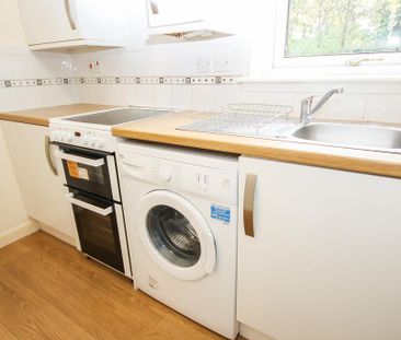 1 bedroom ground floor flat to rent - Photo 3