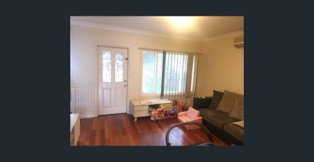 MODERN IN BOUTIQUE SETTING CLOSE TO VIBRANT SHOPPING VILLAGE, TRANSPORT & PARKLAND - Photo 2