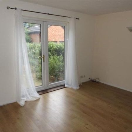 Bernards Close, Hainault, IG6, Property for rent - Photo 1