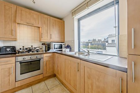 2 bedroom apartment to rent - Photo 5