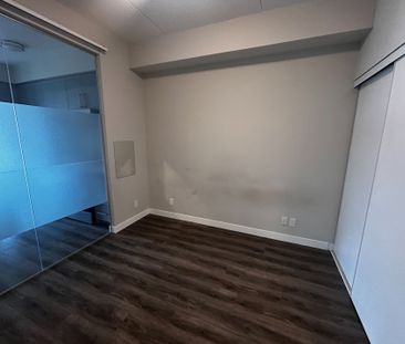 For Lease - 15 Queen Street Unit# 909, Hamilton, Ontario - Photo 1