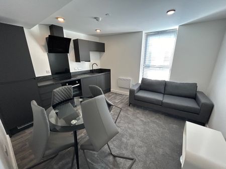 Burlington Square, Chesterfield - Photo 2