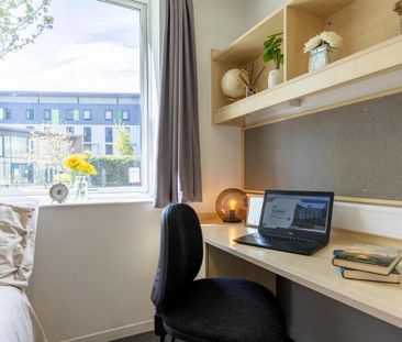 1 bedroom in a flat share to rent - Photo 6