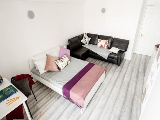 2beds Room Only - Photo 1