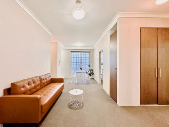 44 Borrodale Road-06631, Sydney - Photo 1
