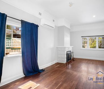 CHARMING BRIGHT HOME - Photo 1