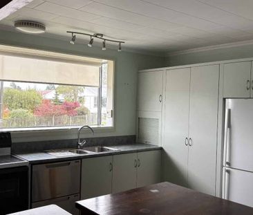 GERALDINE - 2 BEDROOMS - Photo 2