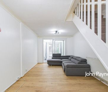 Sorrel Close, London, SE28 - Photo 1