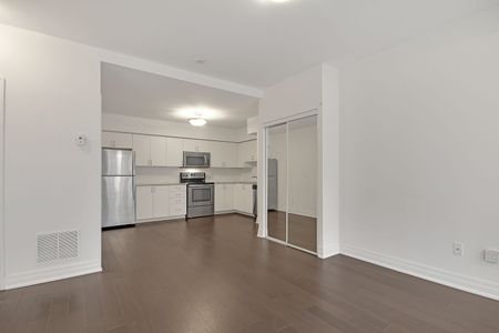 For Lease - 380 Wallace Avenue Unit# 402, Toronto, Ontario - Photo 3