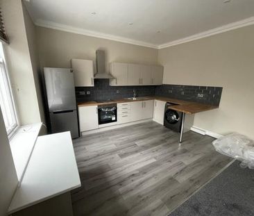 4 bedroom private hall to rent - Photo 4