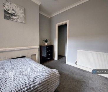 1 bedroom in a house share to rent - Photo 3