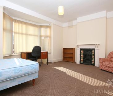 5 bedroom terraced house to rent - Photo 2
