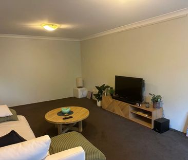 Alexandria - Photo 1