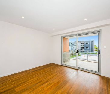 Modern Two Bedroom Gem - Photo 5