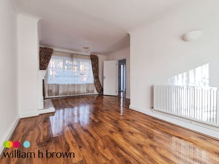 Storr Gardens, Brentwood, Hutton - Photo 2