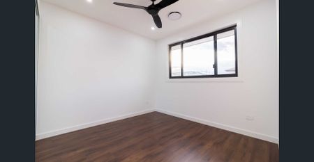 Brand New Modern Contemporary Family Home!!! - Photo 5