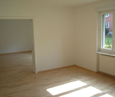 Living in the beautiful Weissenbühl quarter? We have the right prop... - Photo 1