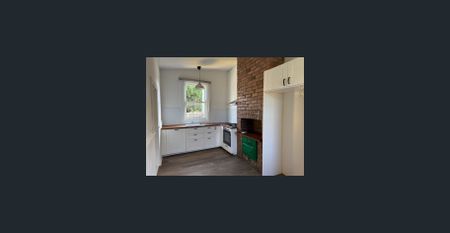 Timless Charm - Photo 4