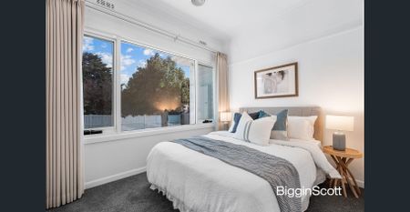 Spacious Family Home in a Prime Boronia Location - Photo 4