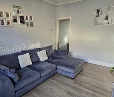 2 bedroom end of terrace house to rent - Photo 3