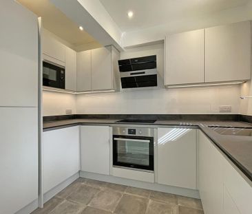 2 bedroom maisonette to rent - Photo 3