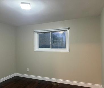 For Lease - 3760 Keenan Crescent, Mississauga, Ontario - Photo 2