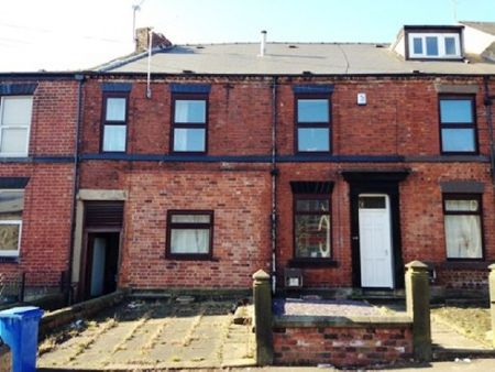 4 Bed - 4 Bed, Heavygate Rd Crookes - Photo 2