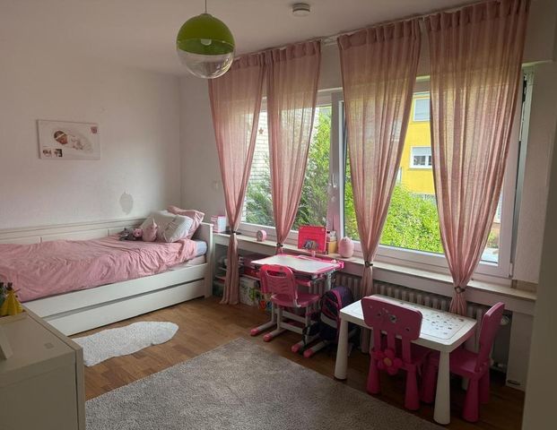 Freundliche 4-Zi-Whggroßer Balkon, Elzstr. 12, ab sofort - Foto 1