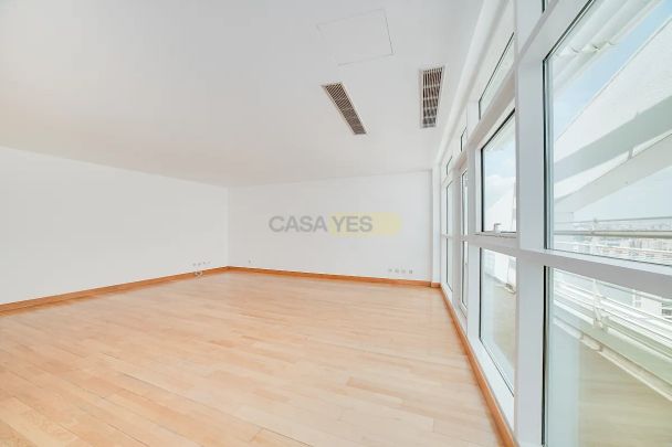 Apartment T3 in Parque das Nações, Lisboa - Photo 1