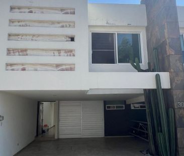 Renta Casa Tipo Loft en Residencial San Angel - Photo 2
