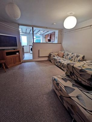 4 bedroom house to rent - Photo 1