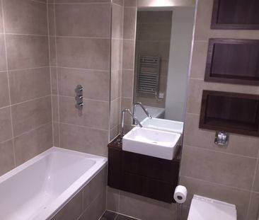 1 Goldstone Crescent - Photo 5
