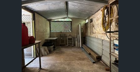 Tropical home with undercover pool and deck, Kuranda - Photo 2