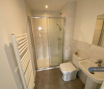 3 bedroom terraced house to rent - Photo 6