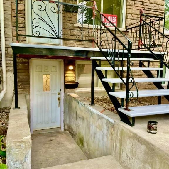🏡 3½ lumineux avec entrée privée – Métro Honoré-Beaugrand - Photo 1