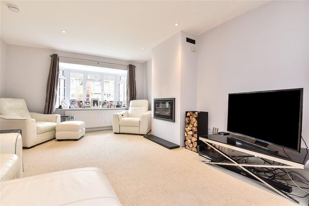 5 bedroom detached house to rent - Photo 1