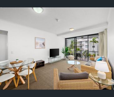 Fully furnished Two Bedroom Apartment - Photo 3