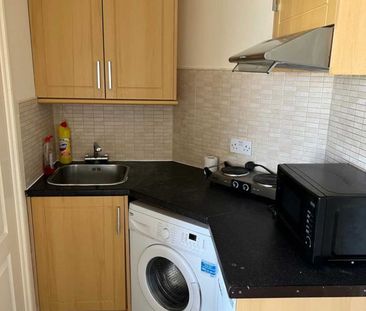 Price £875 pcm - Available 02/03/2026 - Furnished - Photo 1