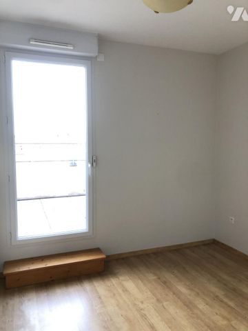 A LOUER VERTOU CENTRE MAGNIFIQUE APPARTEMENT T5 - GARAGE DOUBLE ET PARKING EXTERIEUR - Photo 4