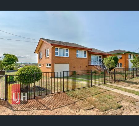 26 Baden Powell Street, Everton Park, Qld 4053 - Photo 3