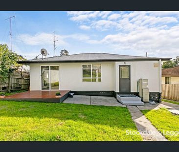 Renovated 3 Bedroom Family Home! - Photo 4