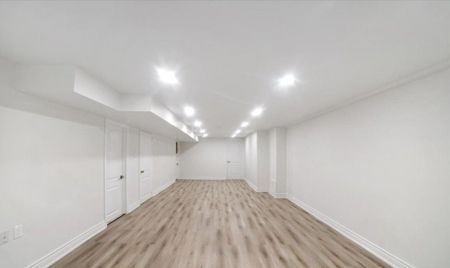 For Lease - 28 Charlbrook Avenue Unit# Basement, Barrie, Ontario - Photo 2