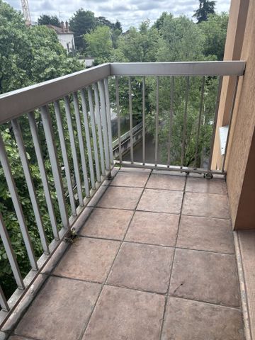 Location Appartement 3 pièces 69m² CALUIRE ET CUIRE 69300 - Photo 5