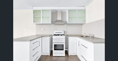 SOPHISTICATED ONE-BEDROOM! - Photo 2