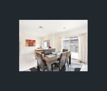 4 Bedroom Stunning Family Home! - Photo 3